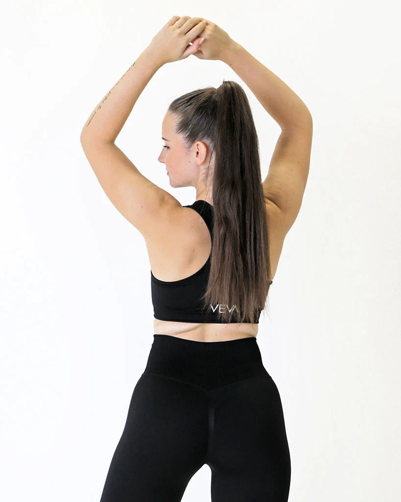 VEVAwear Confident Sports Bra Mighty Black – close-up detail