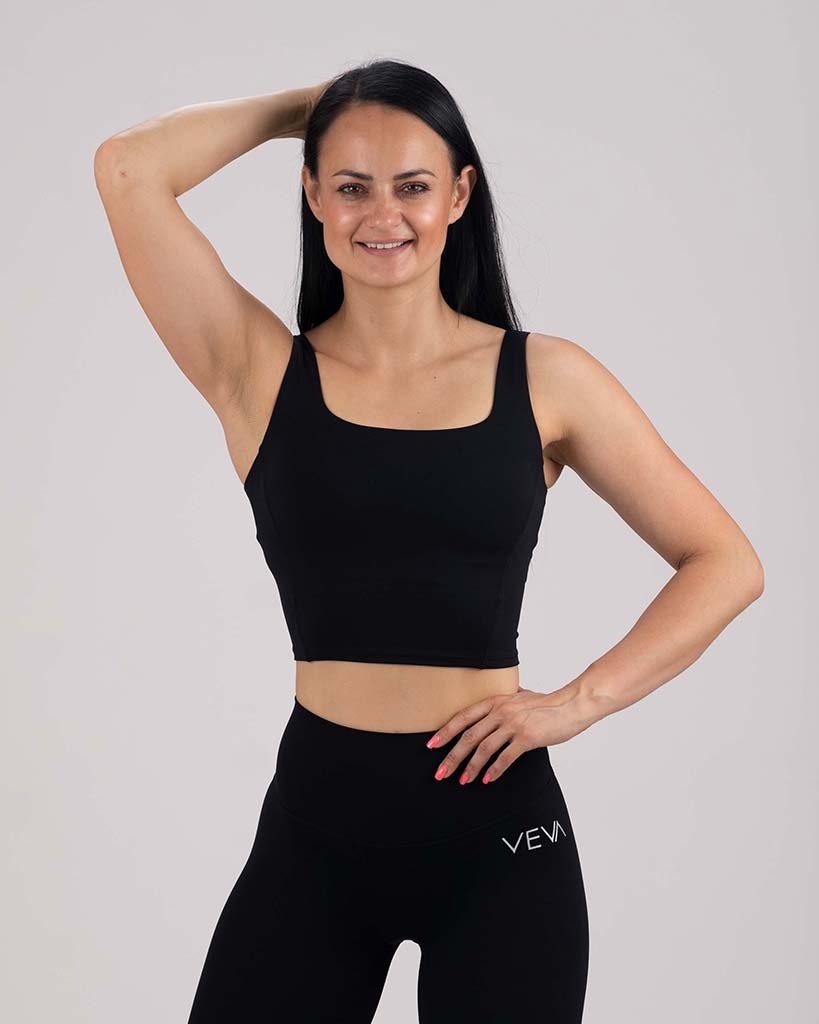 VEVAwear Feather Long Sports Bra Mighty Black – pogled spredaj