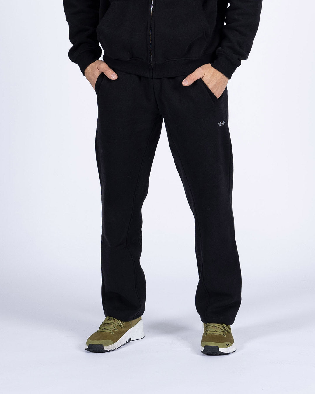 VEVAwear Soft Wide Pants Mighty Black – pogled s strani