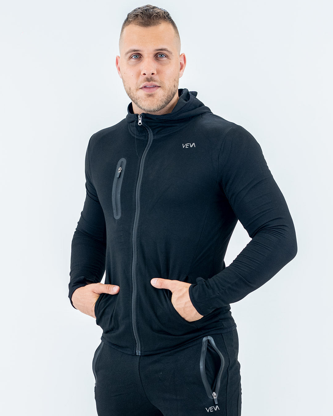 Aero jacket mighty black, side view on model