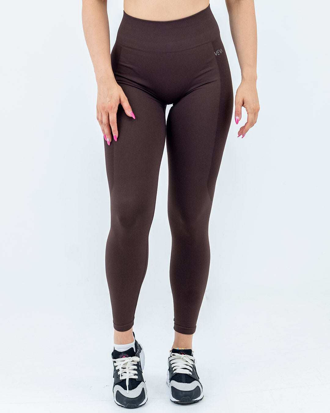VEVAwear Confident Leggings Chocolate Brown – pogled spredaj
