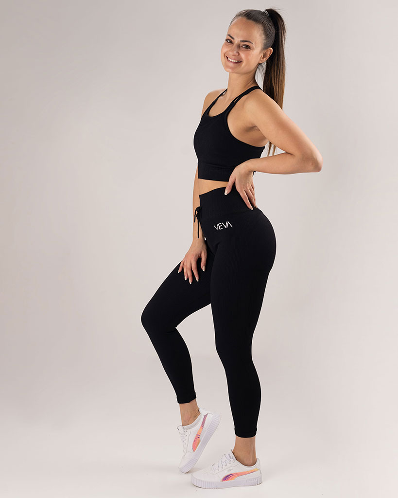 VEVAwear Luxe Ribbed Set Mighty Black – front view