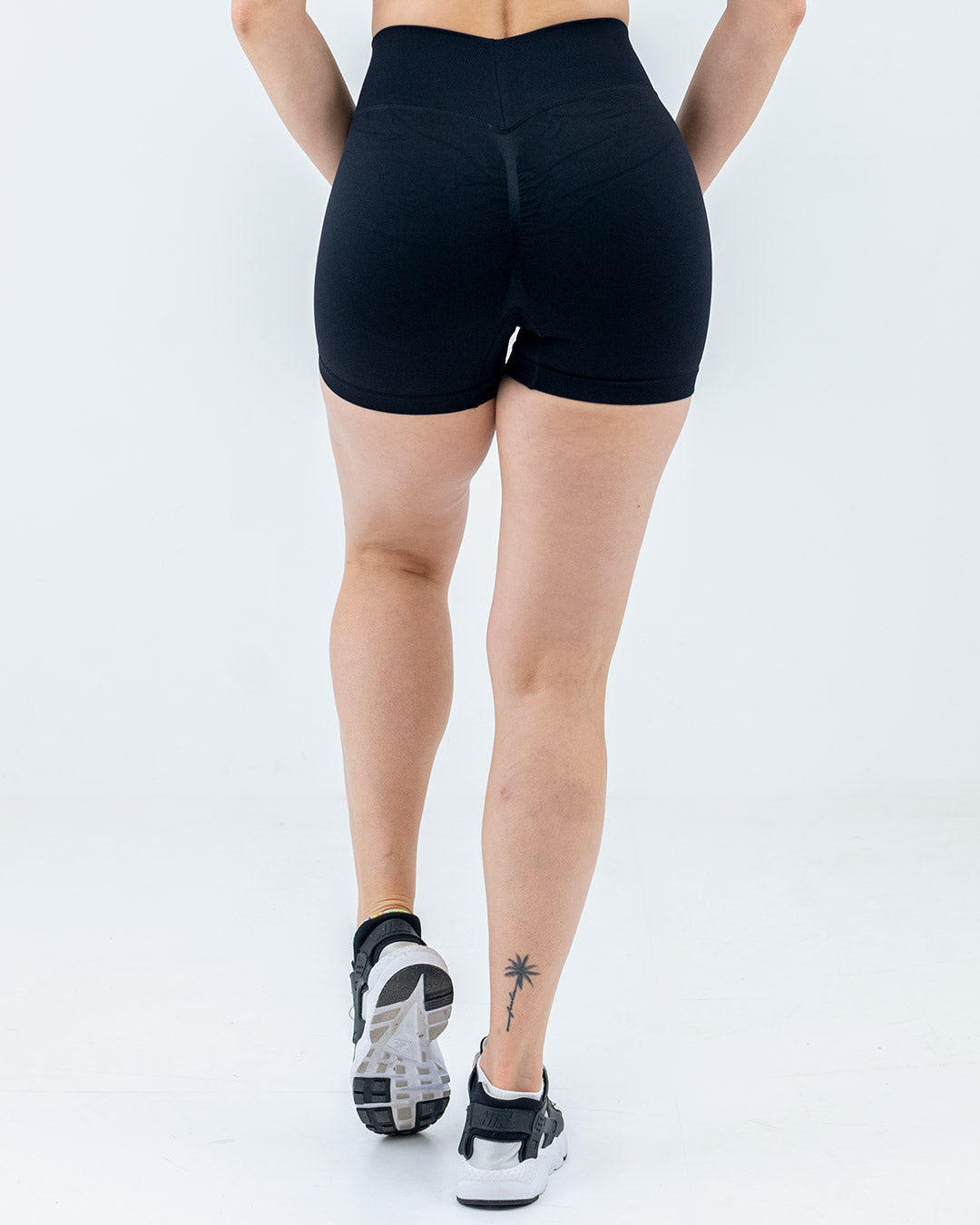 VEVAwear Shape Shorts Mighty Black – back view