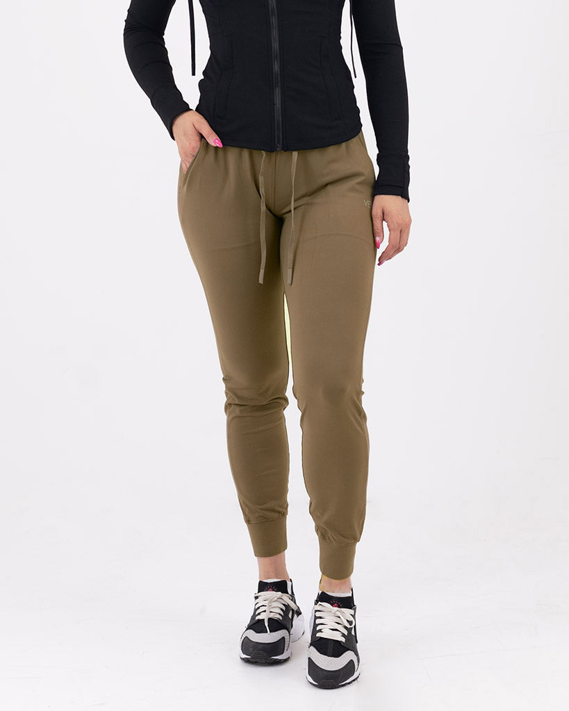 VEVAwear Feather Pants Sand Beige – front view