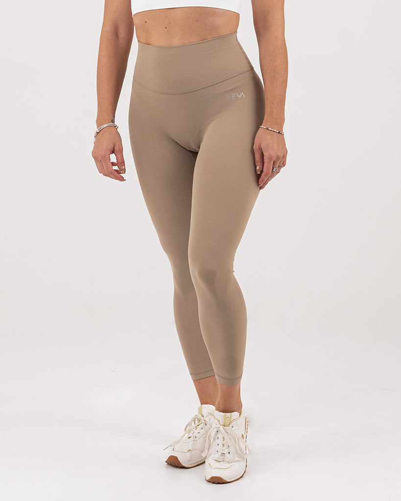 VEVAwear Feather Leggings Cappuccino Beige – front view